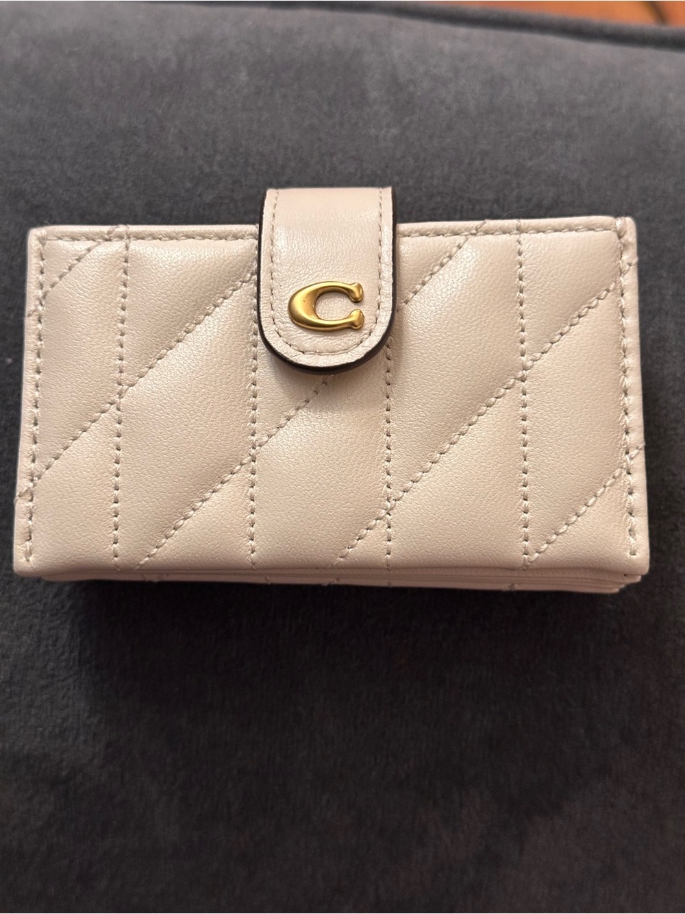 NWT Coach Essential Multi Card Holder/Case with Quilted Leather Chalk CAO12
